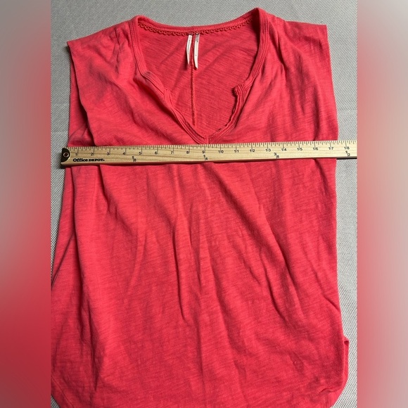 Anthropologie Orange crop sleeve blouse T-shirts
Brand: Orange Sleeveless Top - Picture 4 of 6